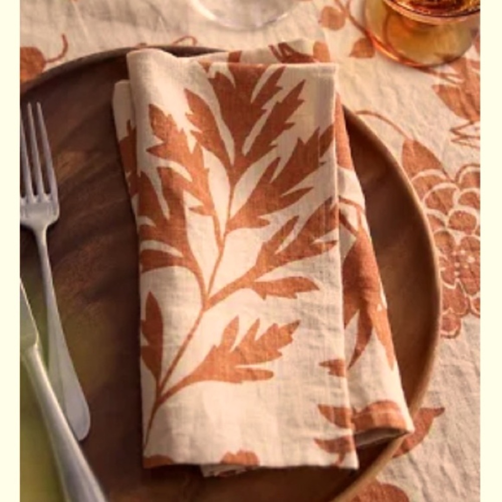 Anthropologie Linen Leaf set of 2 table‎ napkins